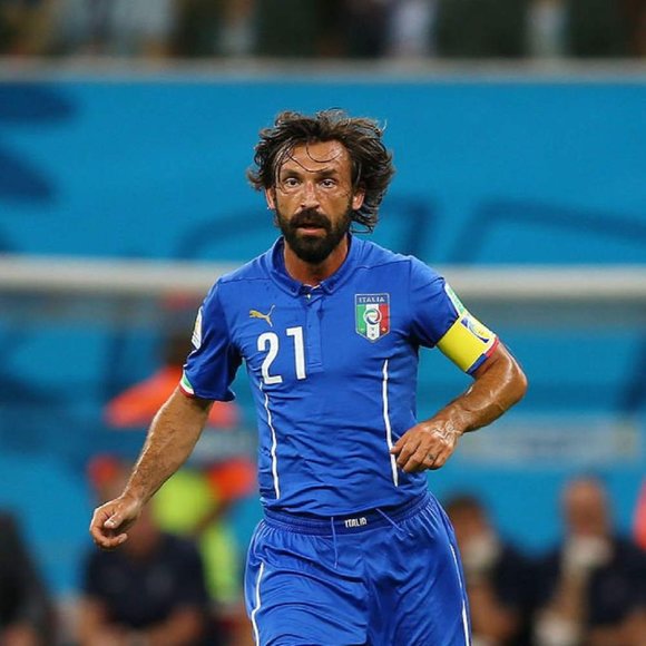 PUMA NWT Authentic Pirlo 21 ITALY World Cup 2014 home soccer shirt, Size L - Picture 11 of 11